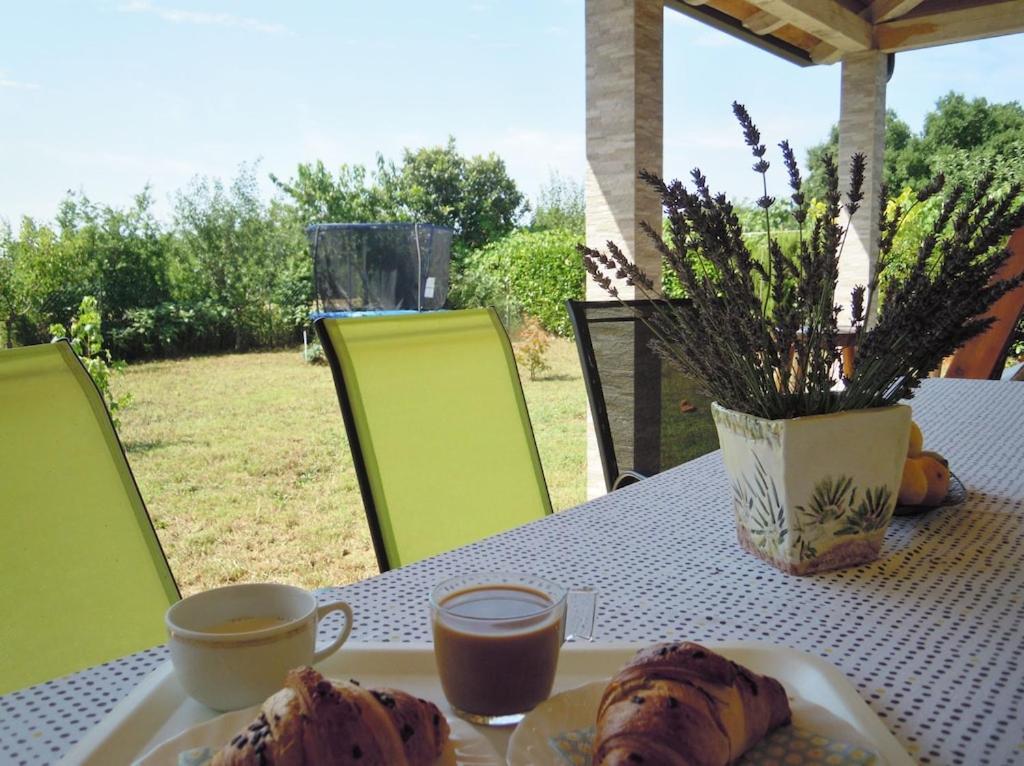 Holiday House Emc Umag Bagian luar foto
